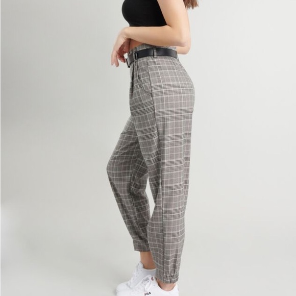 Chelsea Pleated Pants from Garage in size M - Picture 3 of 5